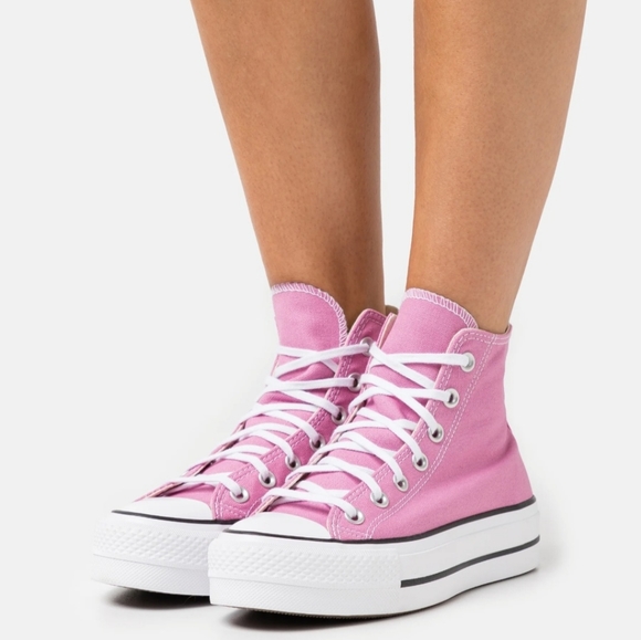 Converse CTAS LIFT HI PLATFORM WOMEN SZ  / 571631C - Picture 3 of 14
